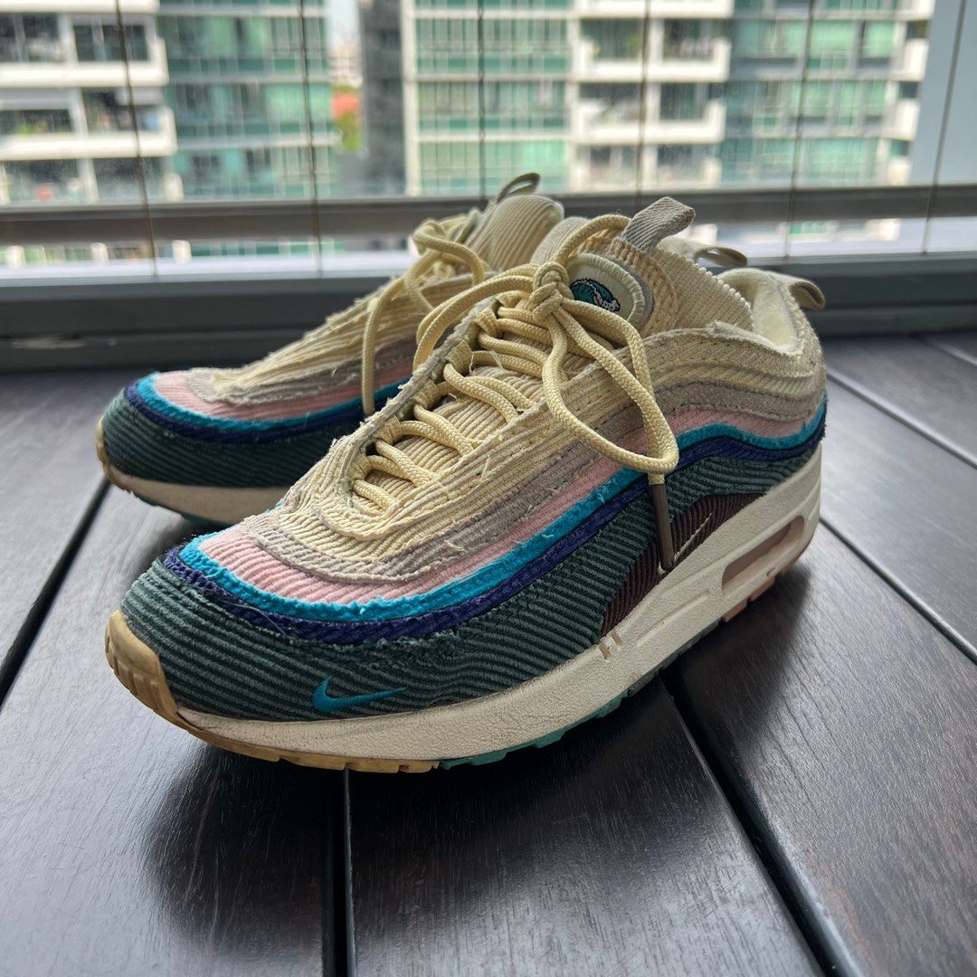 Reese wotherspoon on sale nike 97