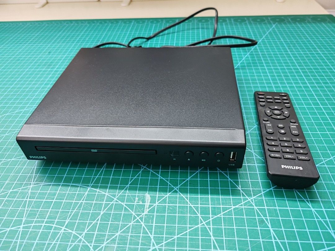 Philips CD DVD Player Plays CD, (S)VCD, DVD, DVD+R/RW, DVDR/RW, Audio