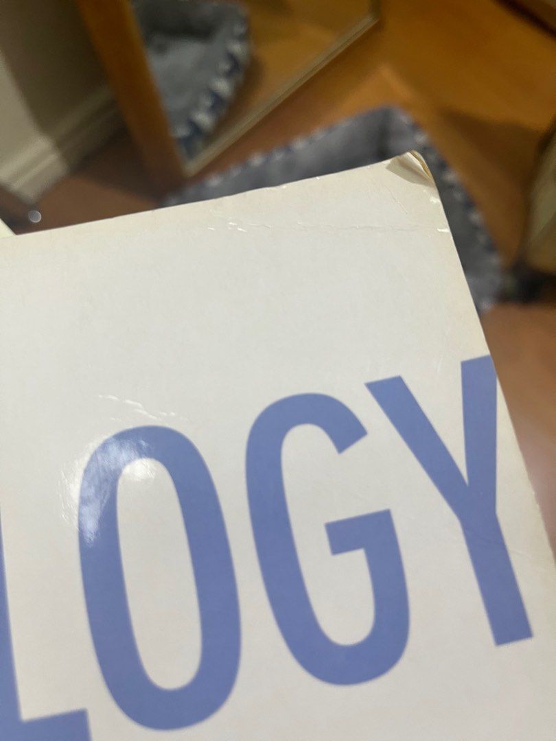 Psychology An Introduction by Benjamin B. Lahey 10th Ed. + Study Guide (Category: Textbooks) located in Quezon City. Submitted by nautical_nymph (Listing ID 1273602110, Image 2). Description: Selling as a set 600 php Textbook is colored, bought second hand but never used Good for incoming psych students Mop is gcash or bdo Shipping via ggx or sdd c/o buyer.