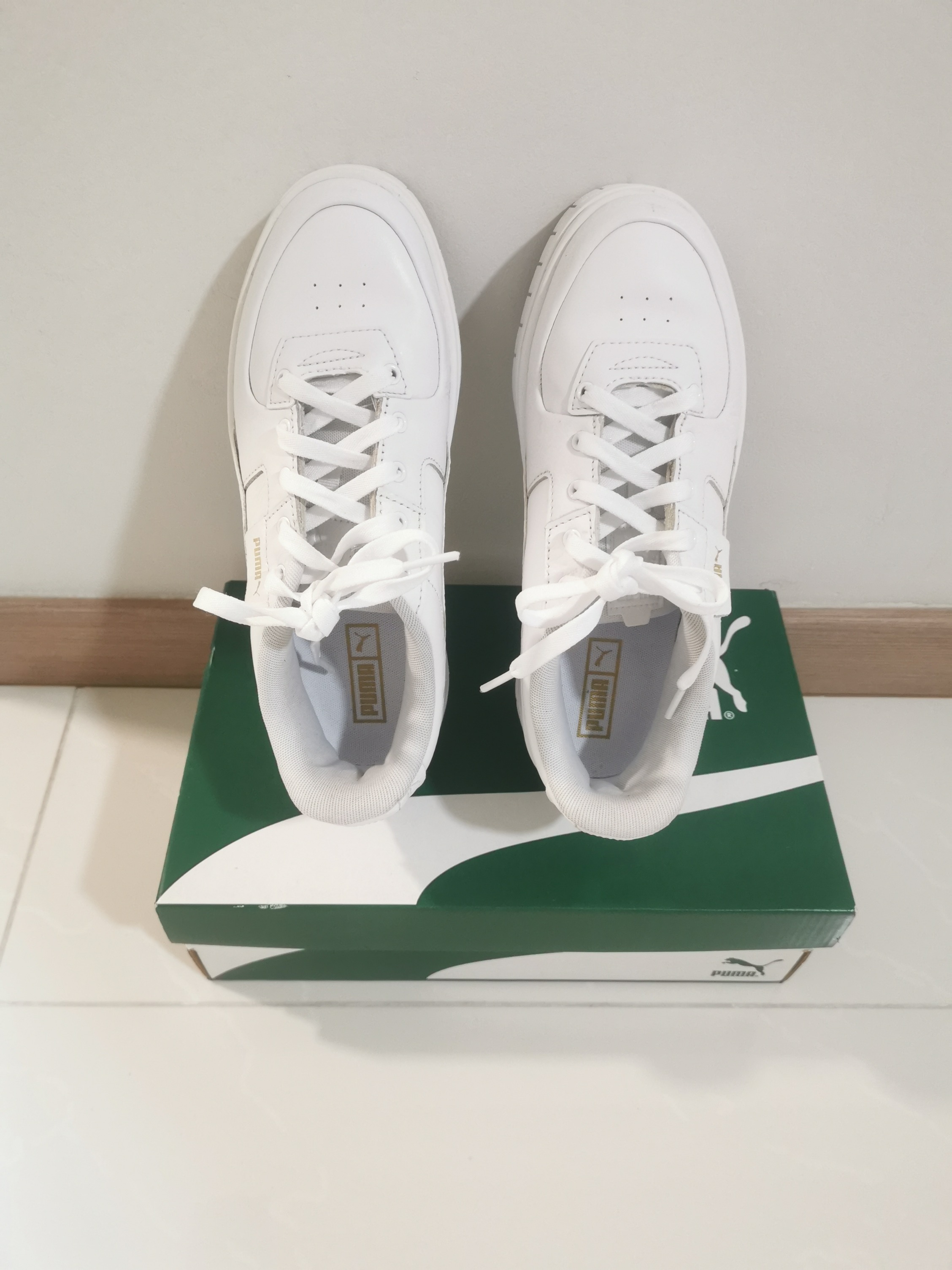 New white hotsell pumas