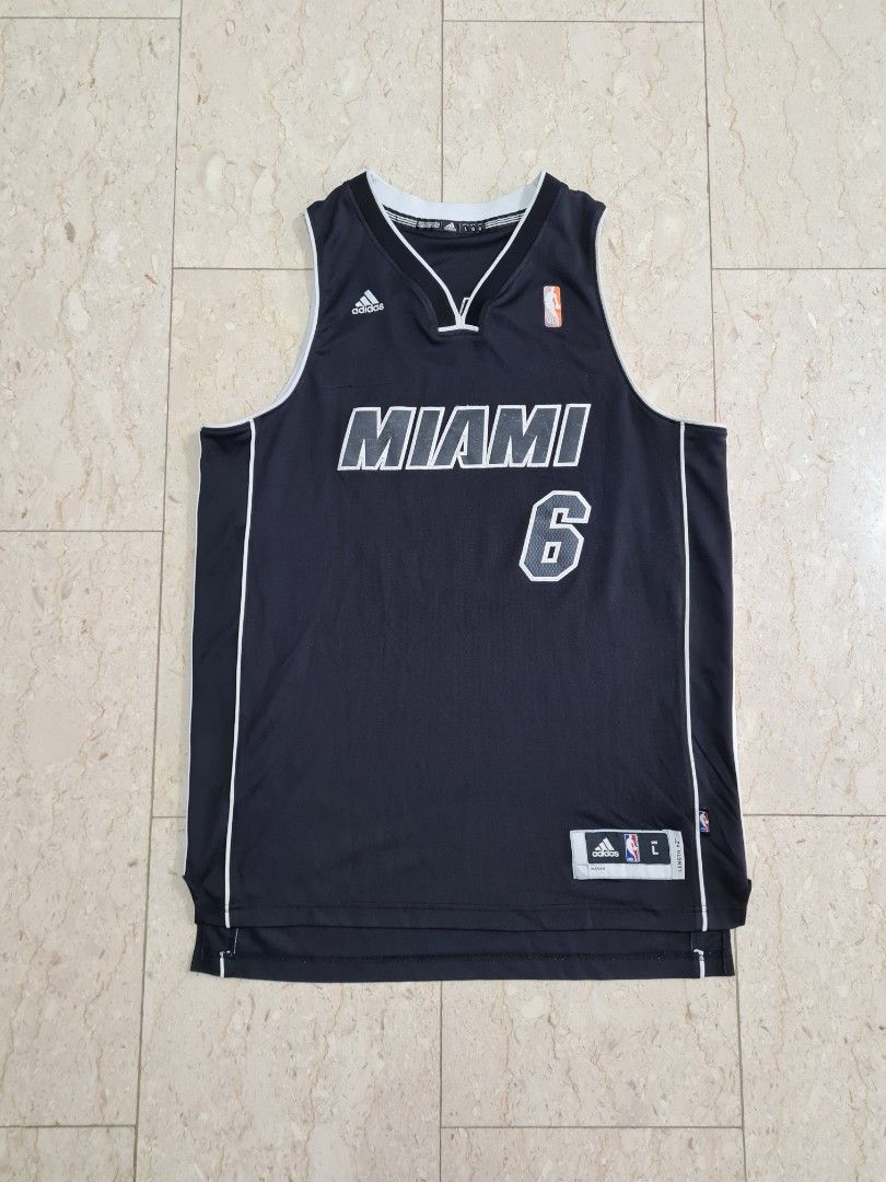 Lebron james back in black jersey sales