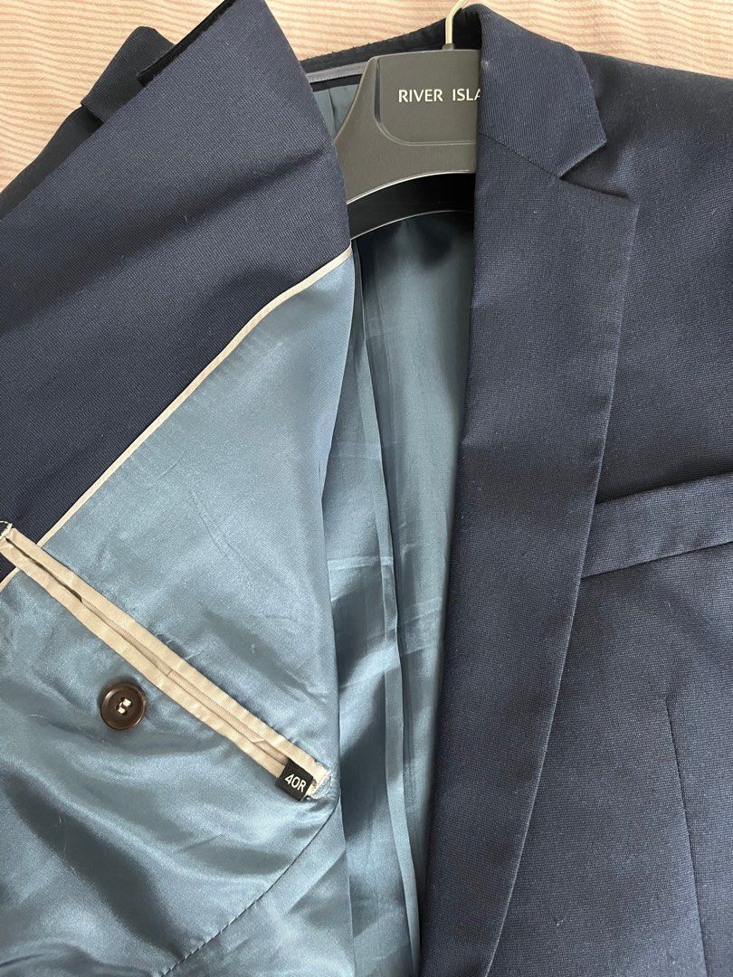 40r store coat size