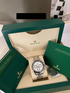 (Category: ) located in . Submitted by watch_and_essentials (Listing ID 1273554180, Image 1). Description: .