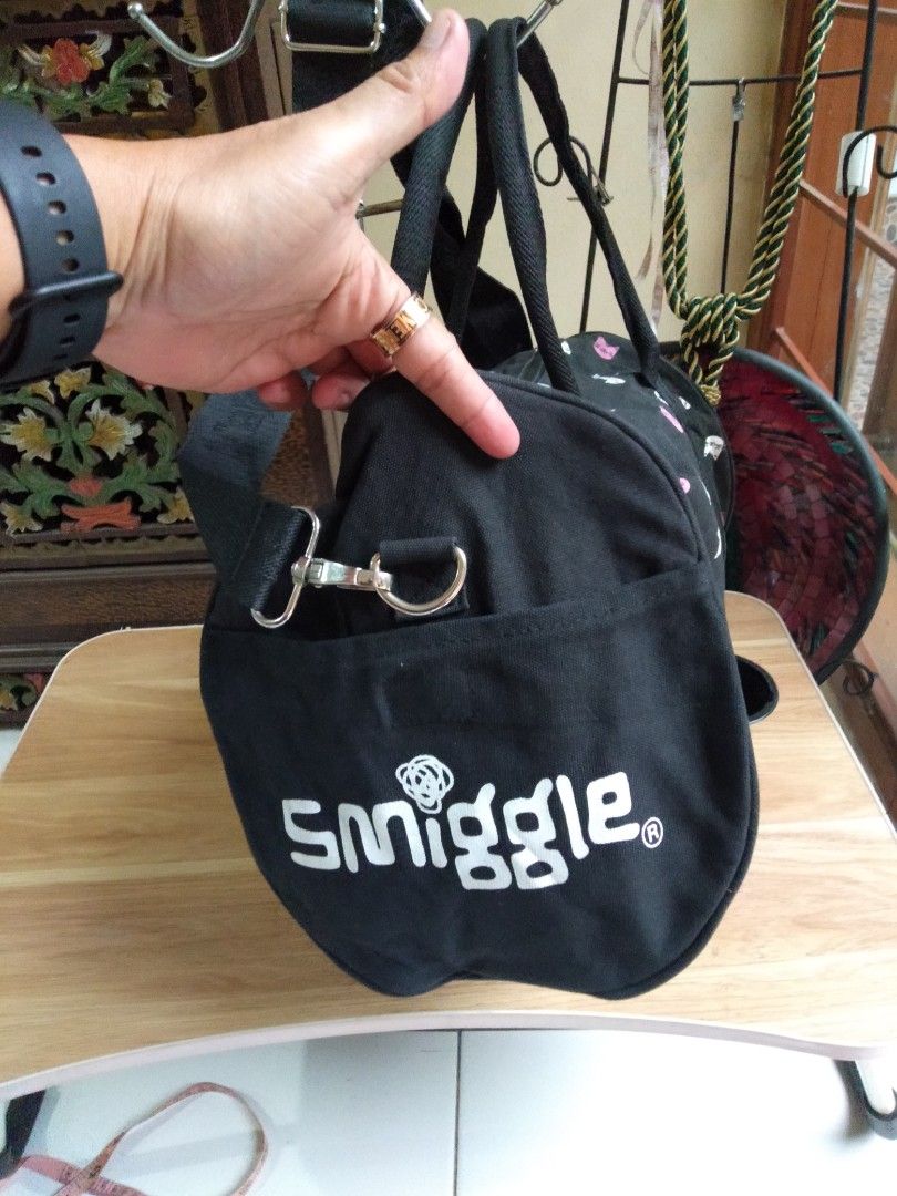Smiggle gym clearance bag