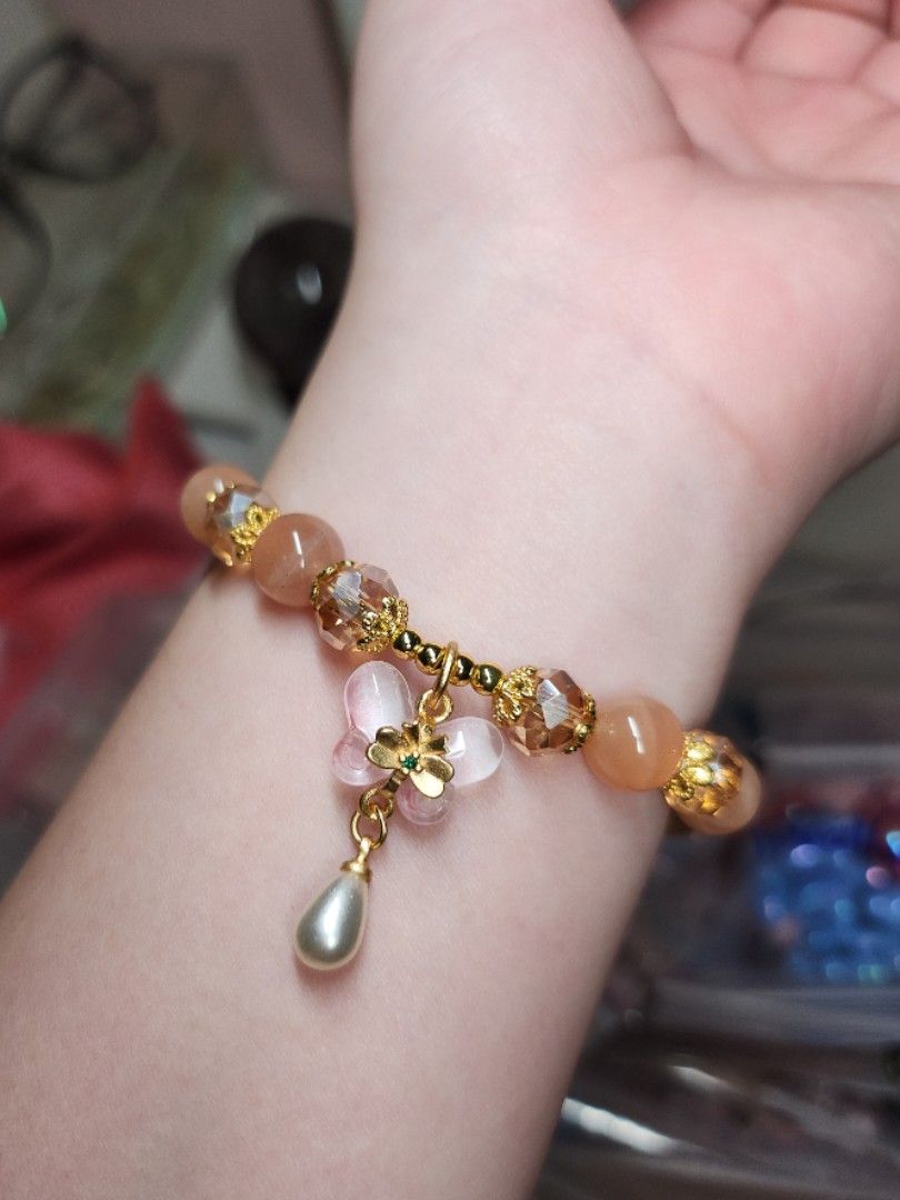 Cute shop handmade bracelets