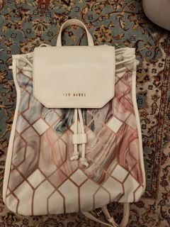 （分類：）位於 。 由 treeeeeeee 提交（商品編號 1273471187，圖片 1）。簡介： 。