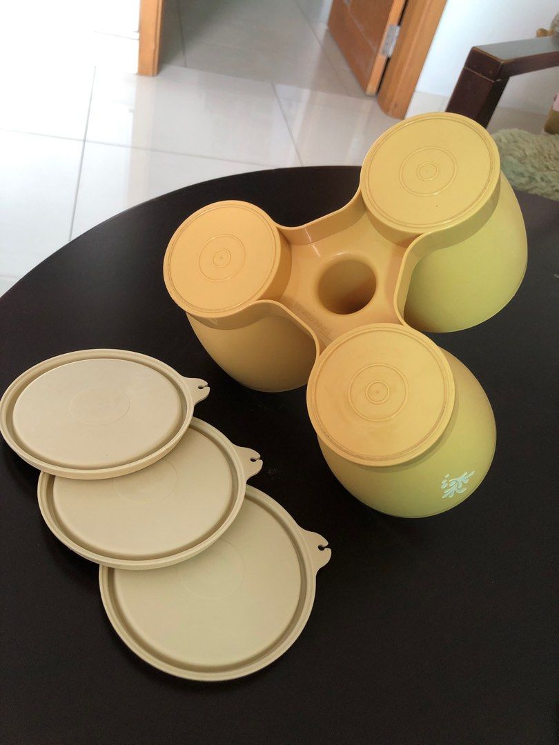 Tupperware (Category: Other Home Appliances) located in Singapore. Submitted by tweetytwo (Listing ID 1273462914, Image 3). Description: Good deal. Like new. Let me know your preference meeting point. Best at Clementi .