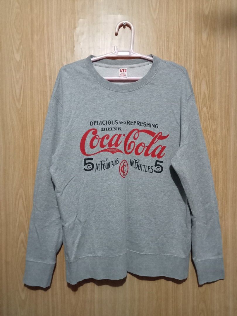 Uniqlo coca cola sweater 2025