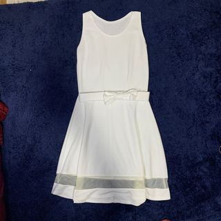 White Sleeveless Dress with Bow