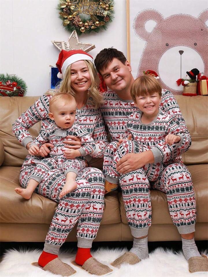 Beary Christmas Pajama Set: Women's Christmas Outfits