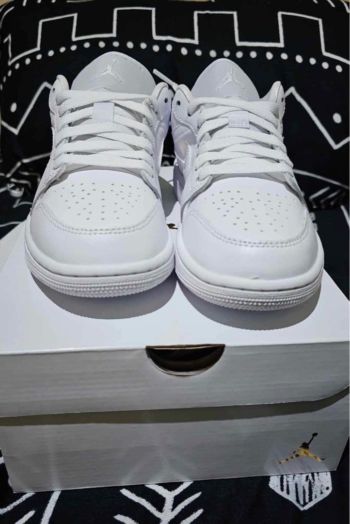 womens nike jordan low