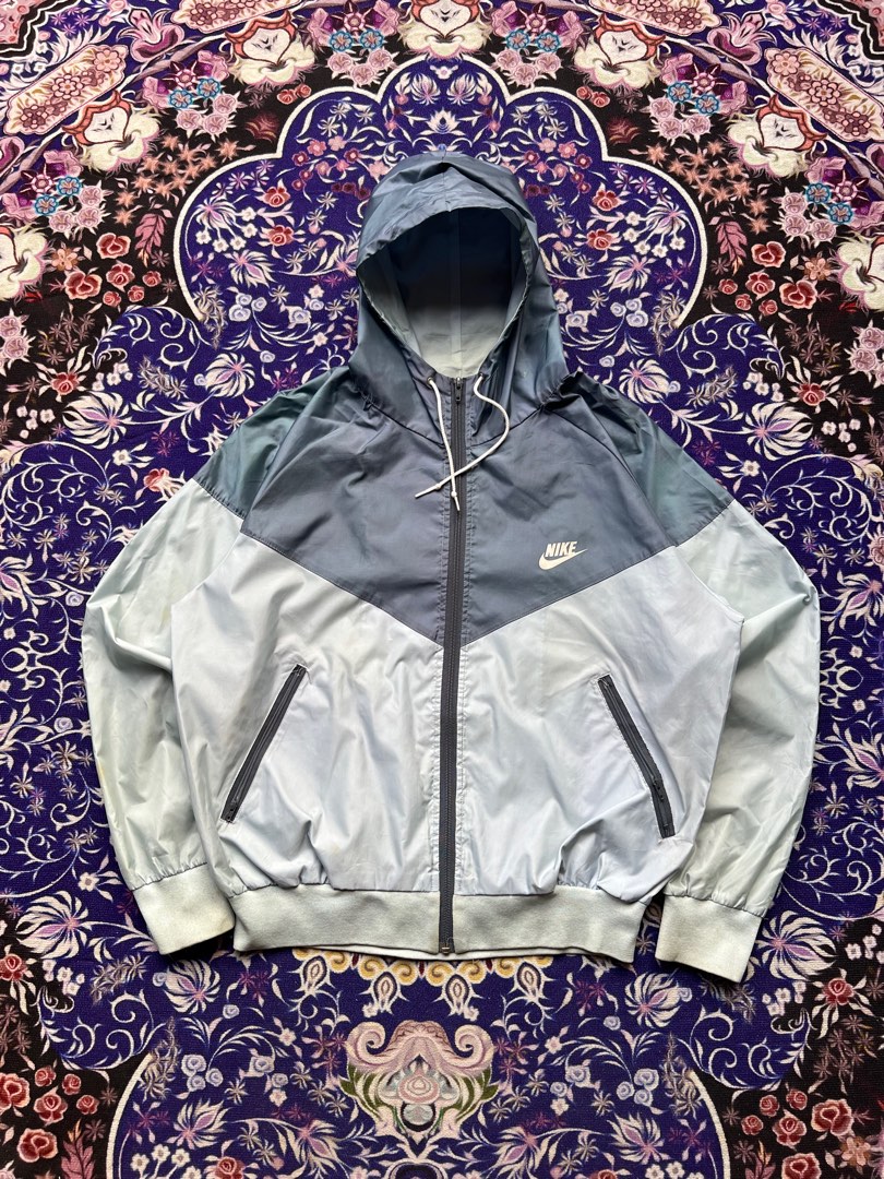 Nike windrunner vintage hotsell