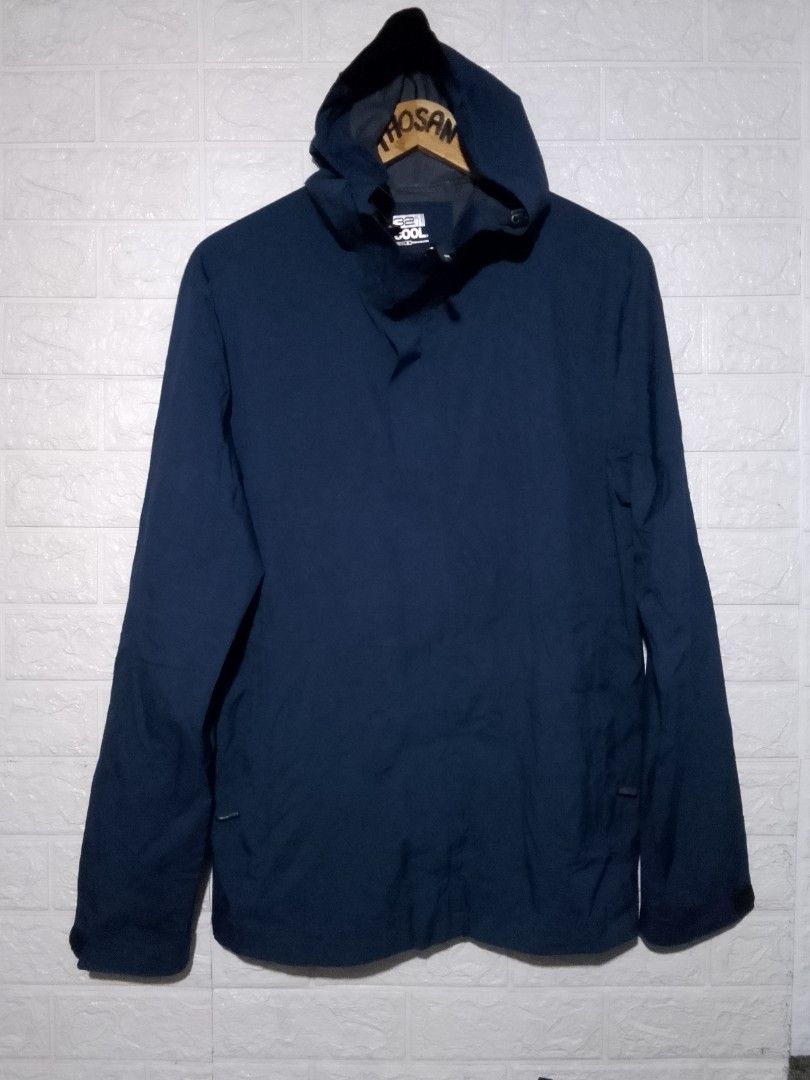32 cool rain jacket store
