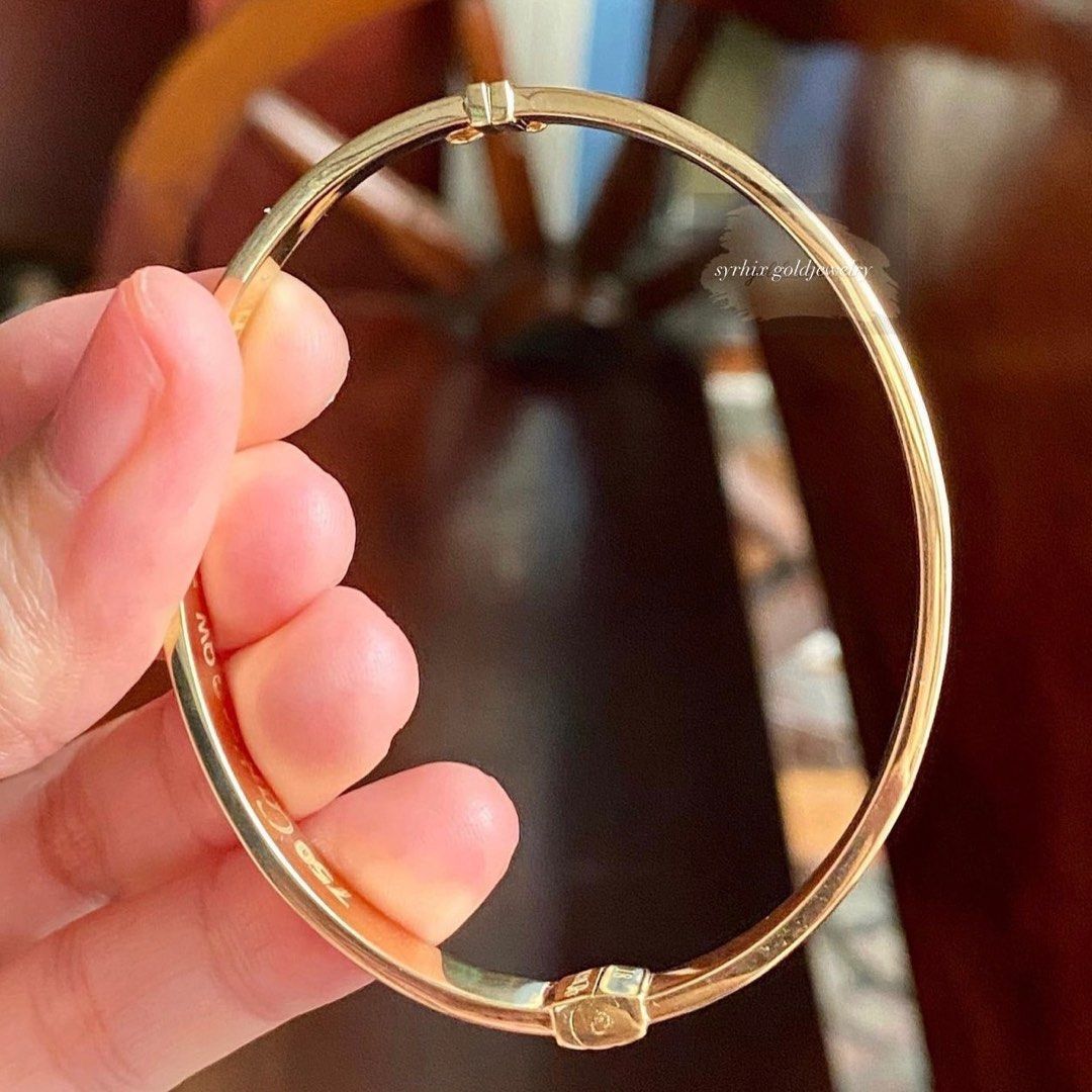 7.79 grams,6.2mm wide, Clip lock Bangle, Women's Fashion, Jewelry ...