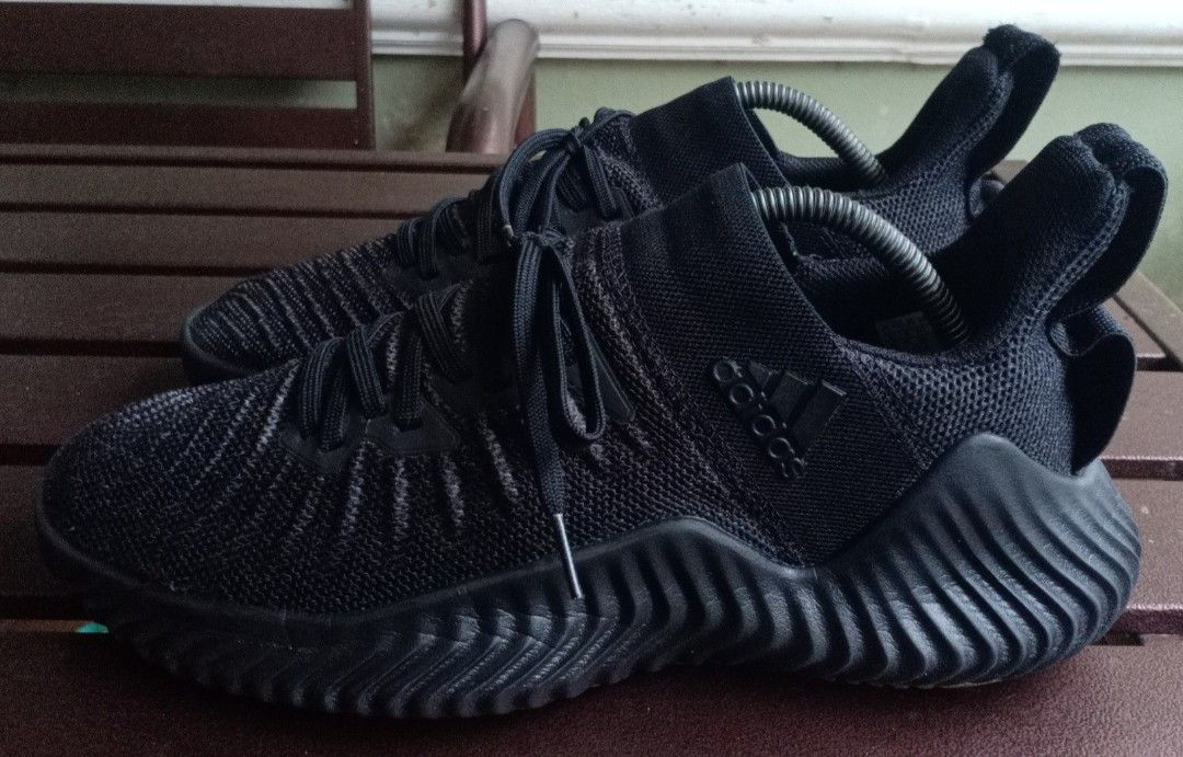 Adidas alphabounce store polka dot