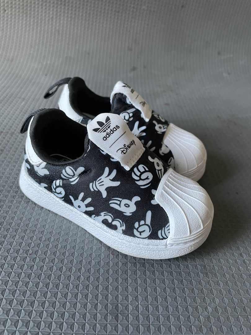Basket adidas disney hotsell