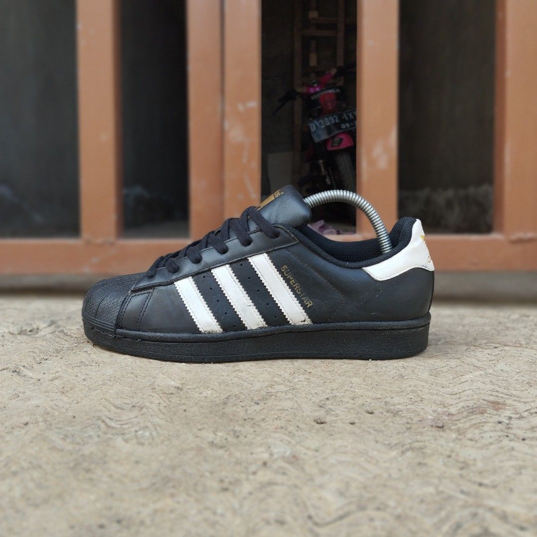 Harga adidas superstar black white original sales