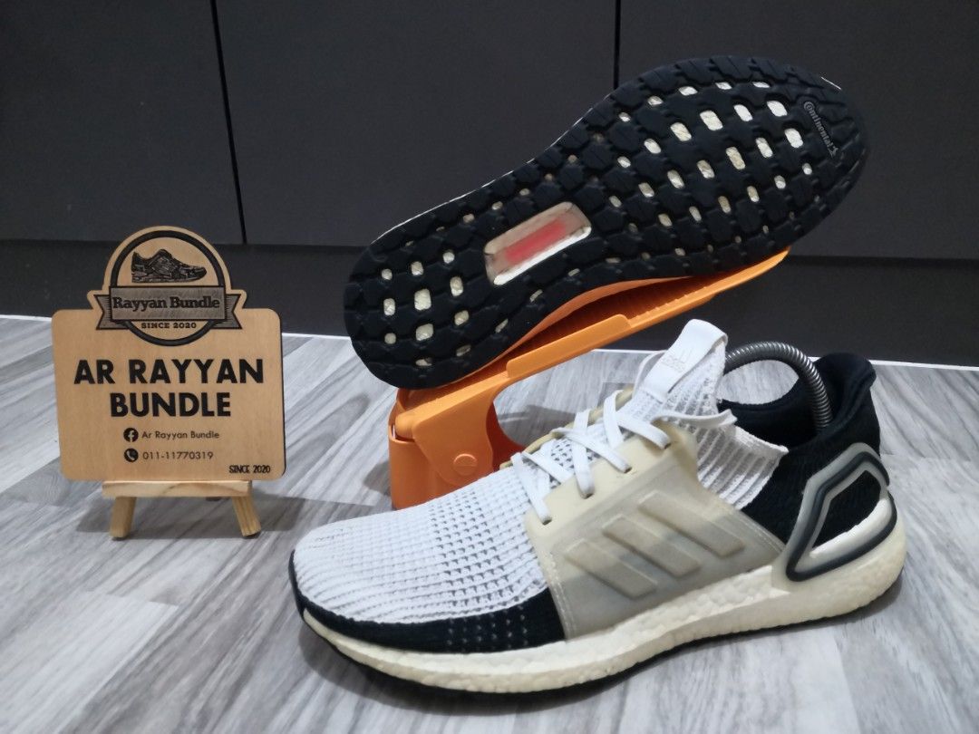 Ultra boost panda new arrivals