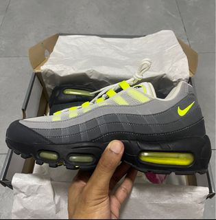 Nike air max 95 2025 og neon for sale