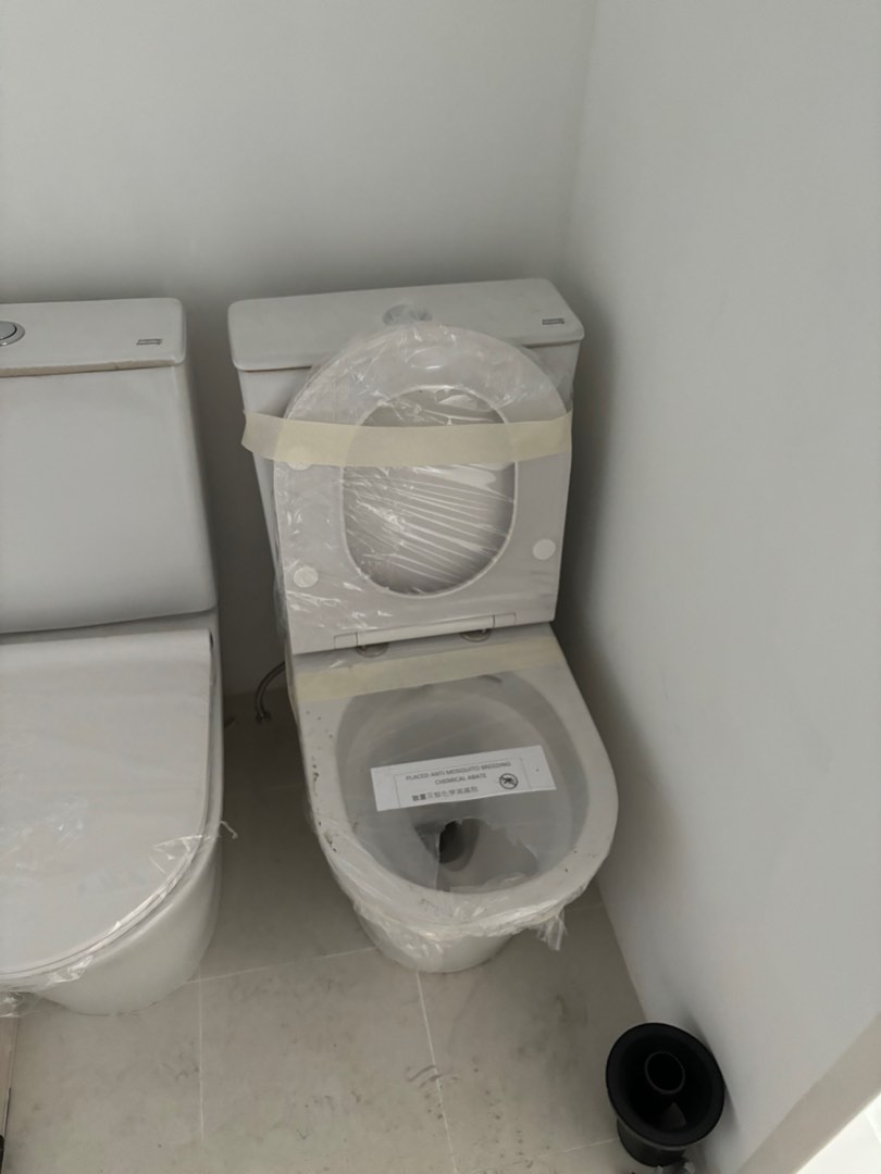 American Standard Toilet Bowl, Furniture & Home Living, Bathroom