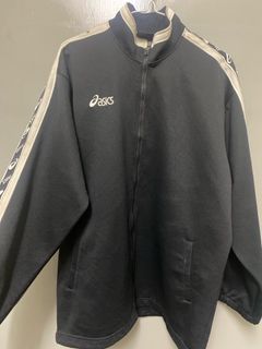 (Category: ) located in . Submitted by grey.thrift (Listing ID 1273812096, Image 1). Description: .
