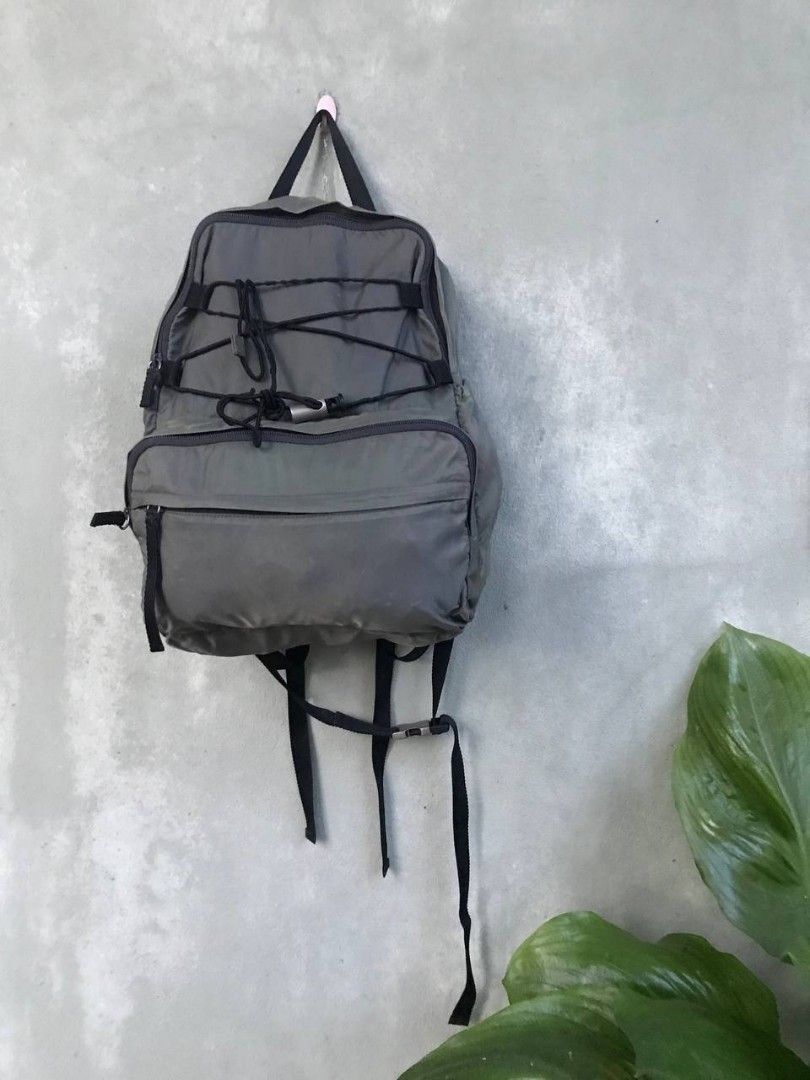 Authentic prada Backpack (Category: Bags & Wallets) located in Pasir Mas. Submitted by khairulpeja (Listing ID 1273817221, Image 1). Description: USED ITEM.