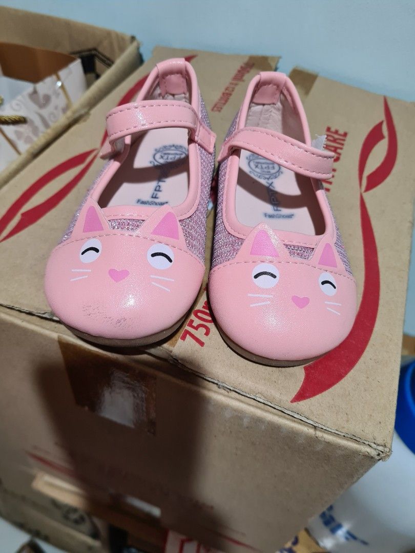 Size 24 girl shoes hotsell