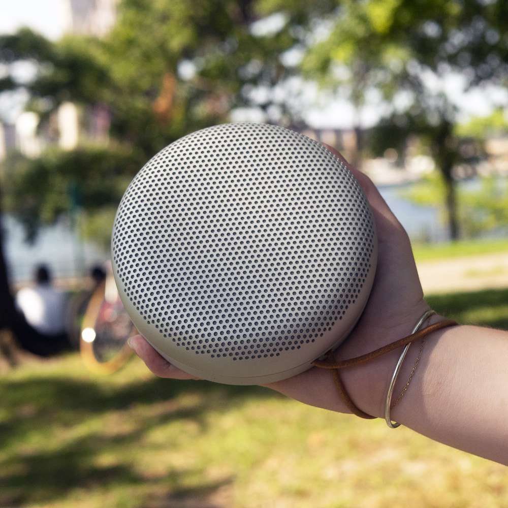 Beoplay a1 deals clay
