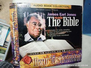 BIBLE CASSETTE TAPES NARRATED BY JAMES EARL JONES