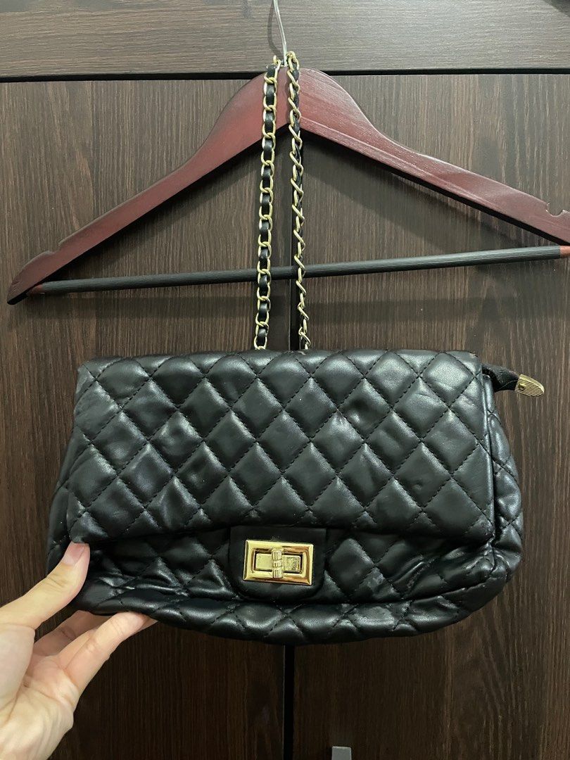 Black Bag (Category: Purses & Pouches) located in Quezon City. Submitted by katedeclutter (Listing ID 1273824208, Image 1). Description: Black Bag .