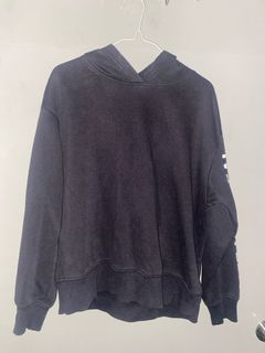 (Category: ) located in . Submitted by grey.thrift (Listing ID 1273811207, Image 1). Description: .