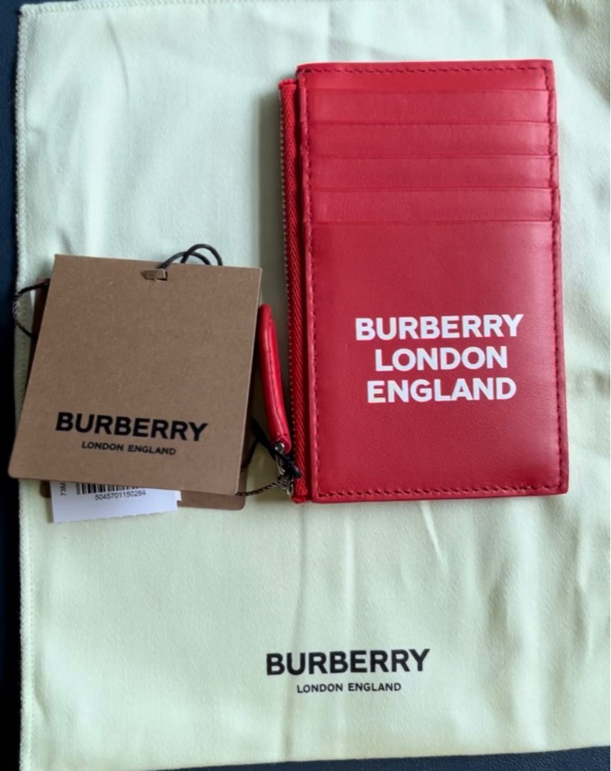 Burberry card discount holder red
