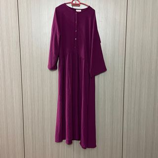 (Category: ) located in . Submitted by oshpreloved (Listing ID 1273745024, Image 1). Description: .