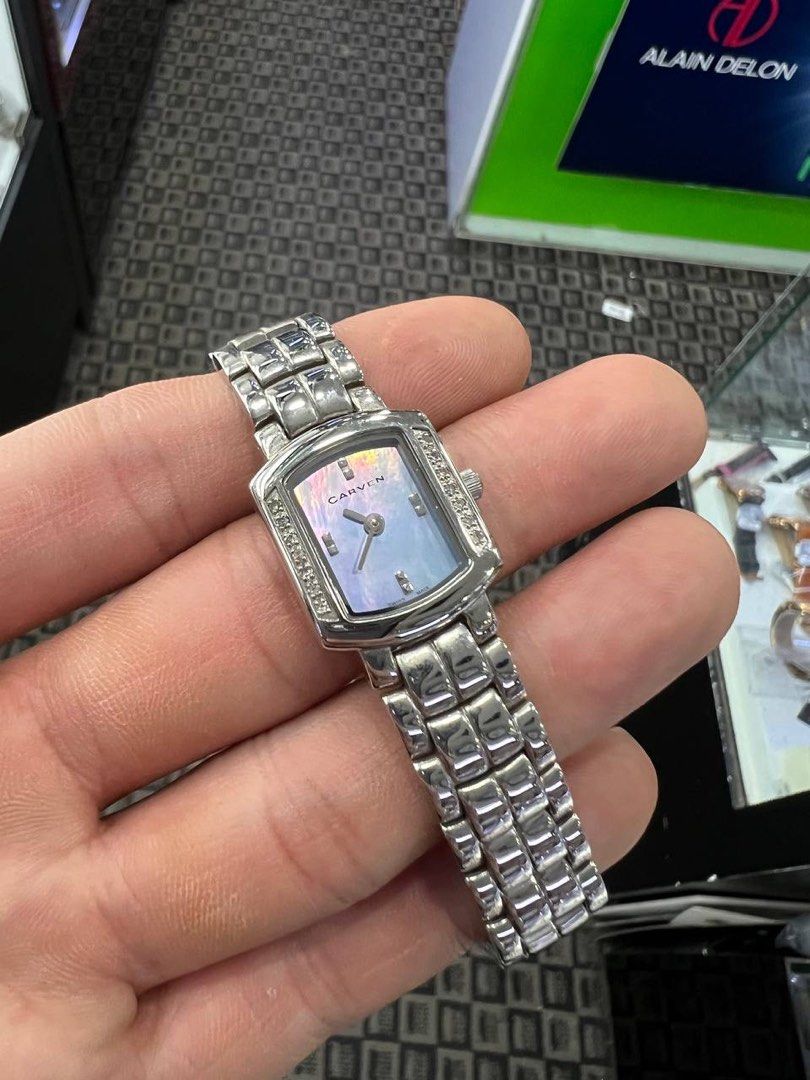 CARVEN SWISS MADE DIAMOND MOTHER OF PEARL DIAL LADIES