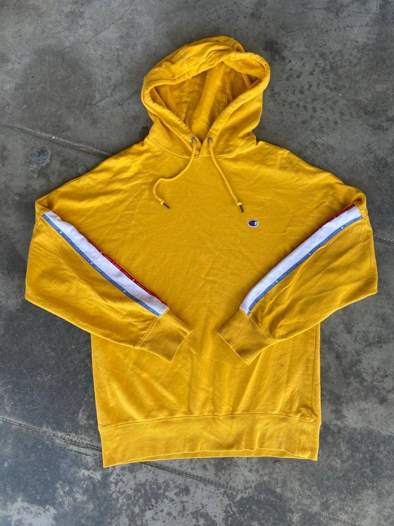 Champion hoodie small logo Men s Fashion Coats Jackets and