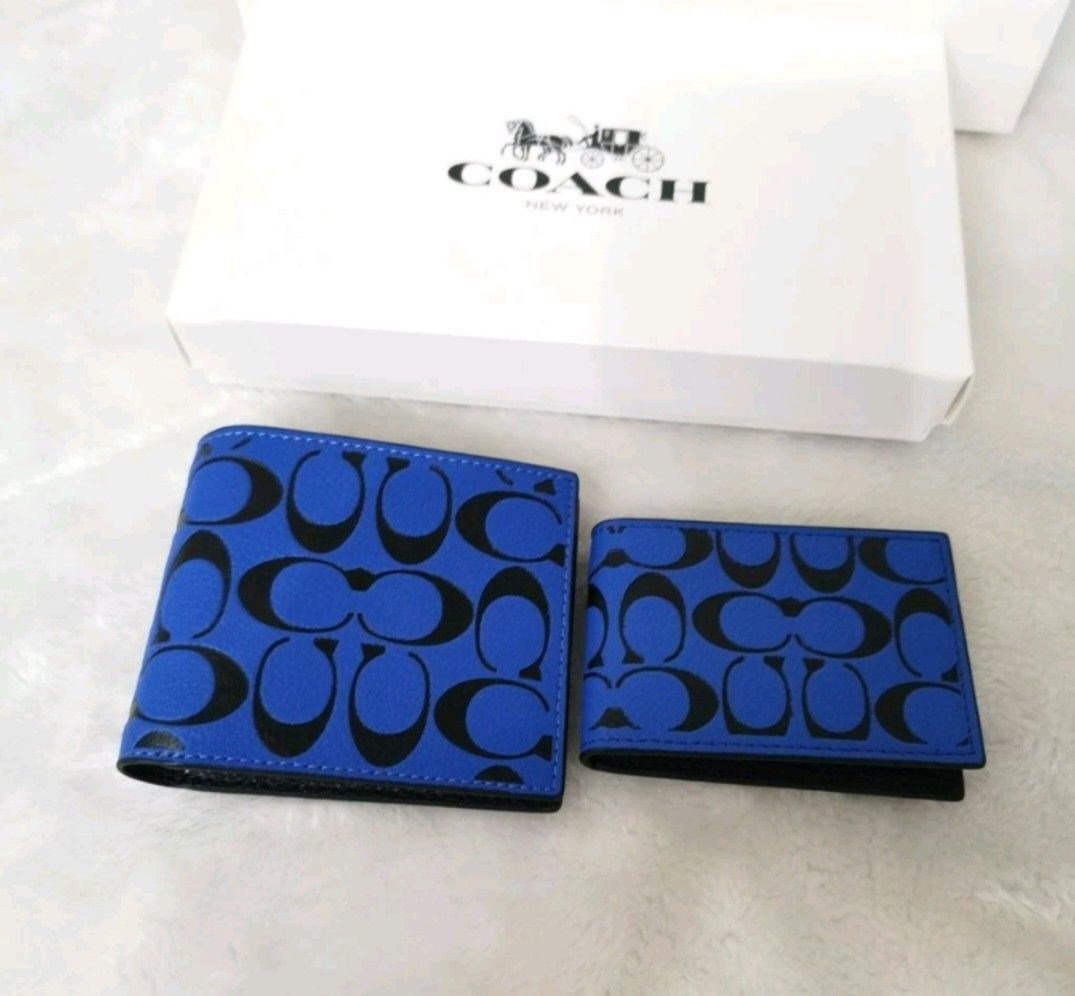 Coach Men Wallet card holder Men s Fashion Watches Accessories Wallets Card Holders on Carousell