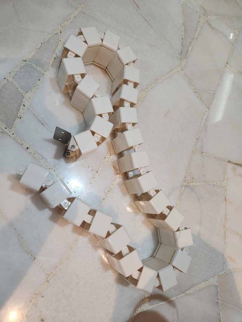 Computer cable management (Category: Cables & Adaptors) located in Singapore. Submitted by uniquela (Listing ID 1273804746, Image 1). Description: .