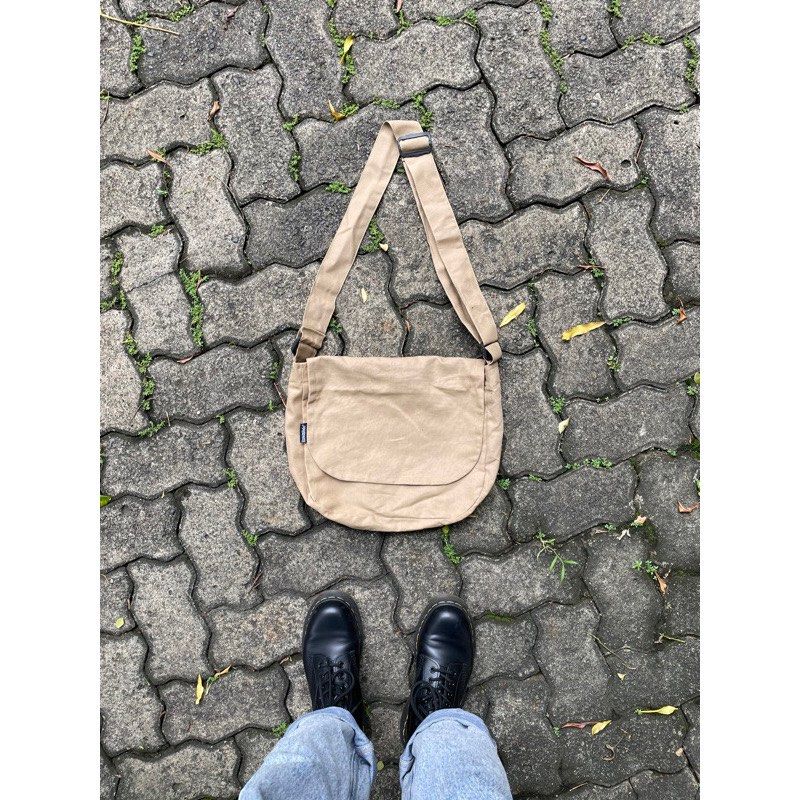 Casual best sale crossbody bag