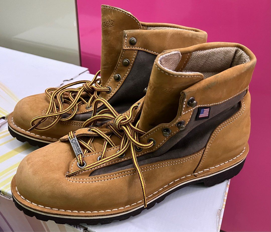 Danner light wheat 30446, 男裝, 鞋, 靴- Carousell