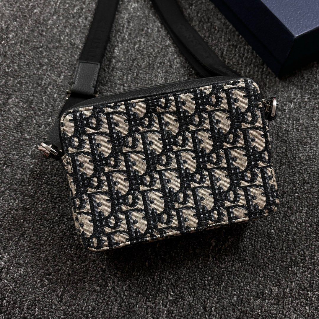 Dior oblique sales sling bag