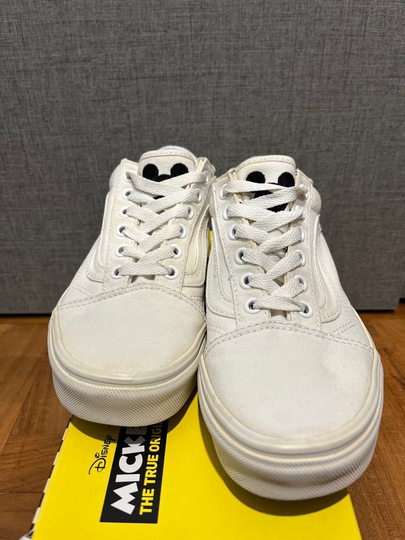 Disney by vans mickey old top skool true white skate shoes