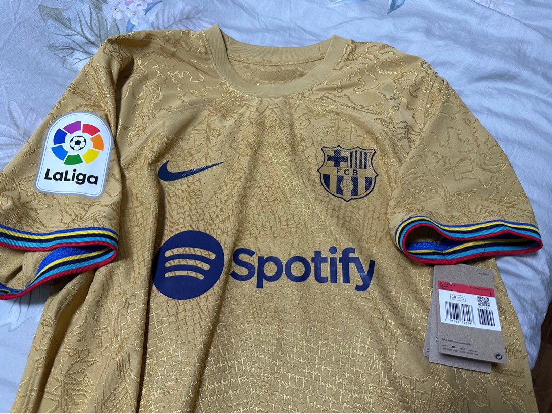 FC BARCELONA NIKE DRI-FIT ADV 2022/23 AWAY Jersey, Men's Fashion