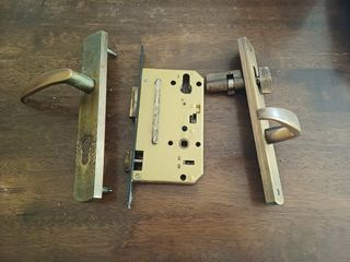 (Category: ) located in . Submitted by sierratronics (Listing ID 1273820403, Image 1). Description: .
