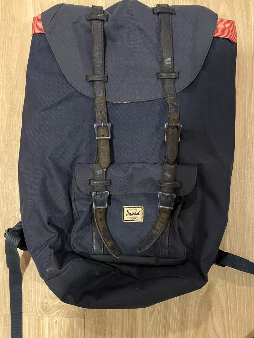Herschel leather deals strap peeling
