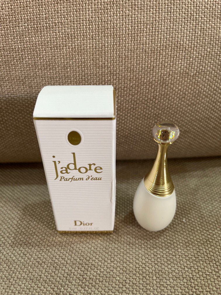 Adore 323 hotsell