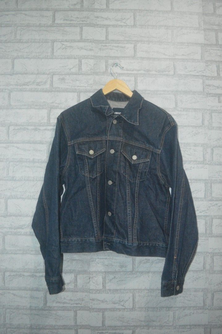 Jaket levis uniqlo top