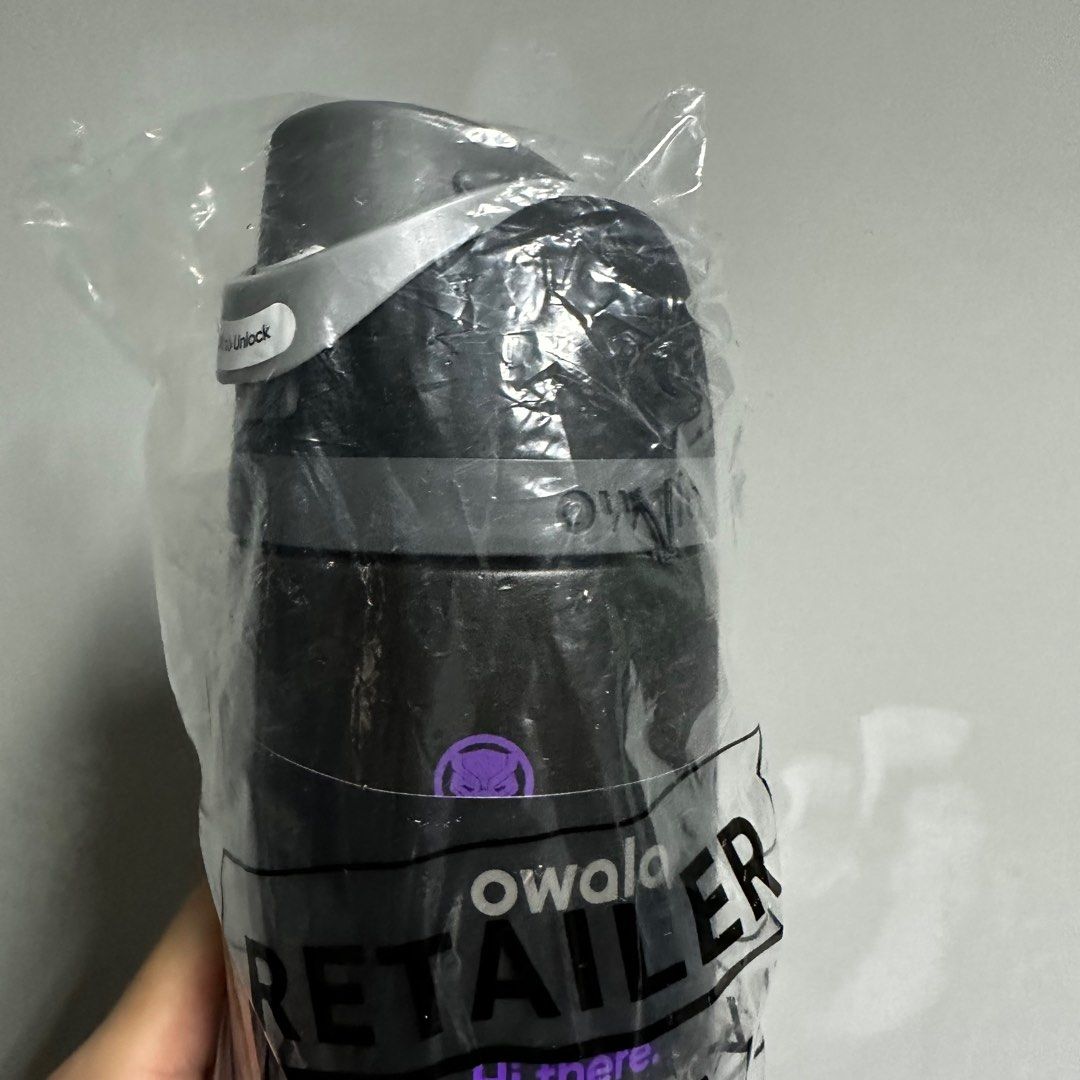 Owala FreeSip *Marvel* Stainless Steel Water Bottle /24oz/ Color: Black  Panther