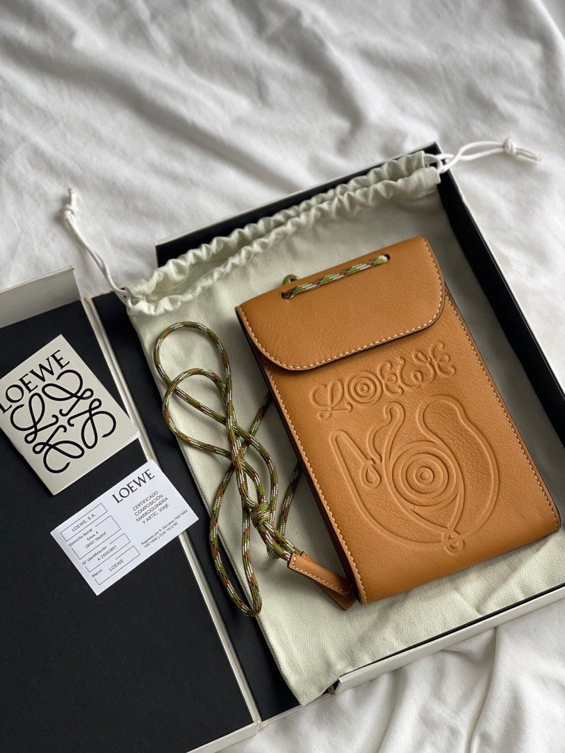 loewe phone holder
