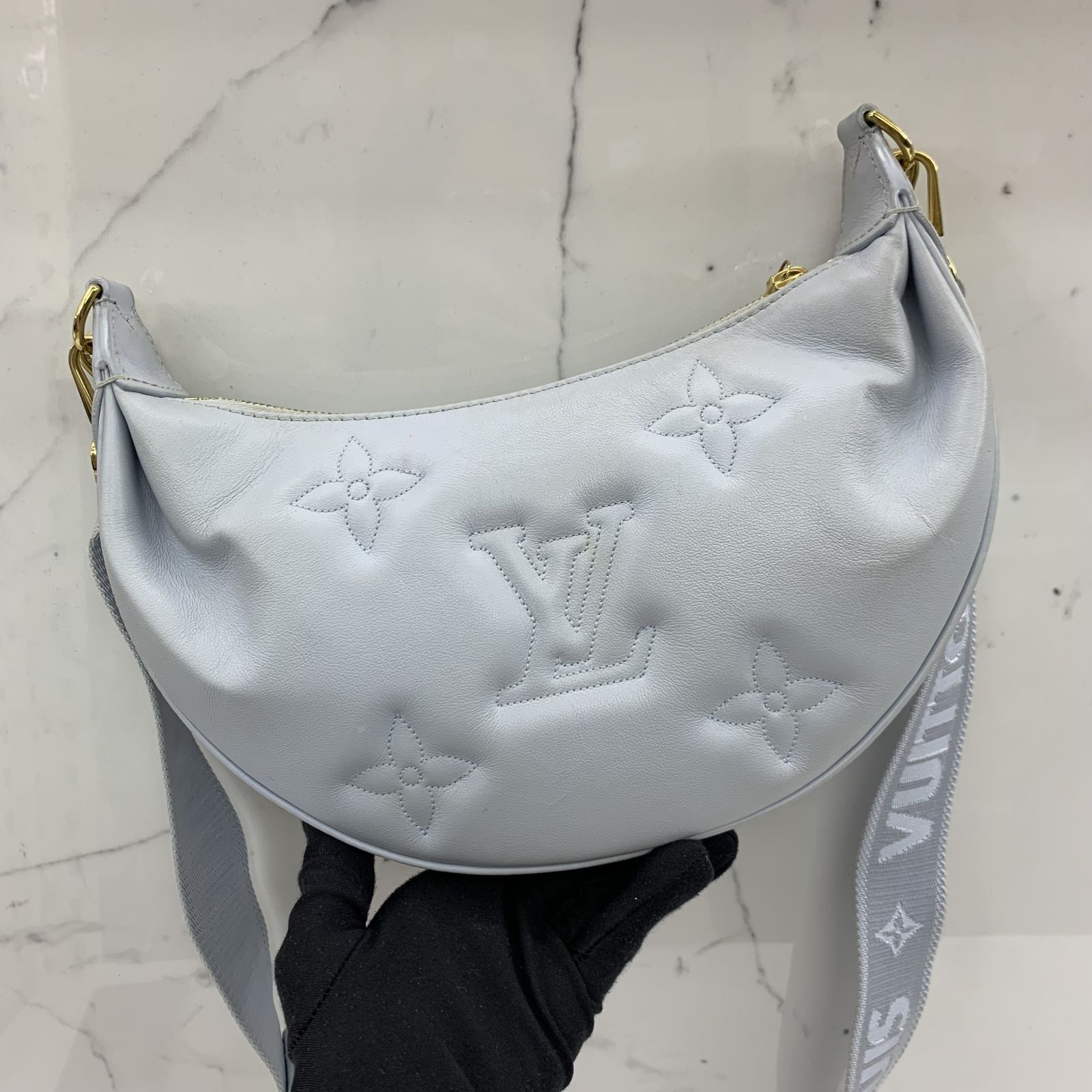 DISCOUNTED* LOUIS VUITTON M59825 BUBBLE GUM OVER THE MOON DISCOUNTED* LOUIS VUITTON M59825 BUBBLE GUM OVER THE MOON