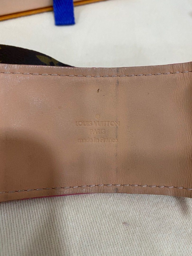 Louis Vuitton Wrist Strap (Category: Luxury Bags & Wallets) located in Malolos. Submitted by architectjerry (Listing ID 1273751686, Image 3). Description: Pink strap authentic from manufacturer Monogram-authentic monogram canvass.